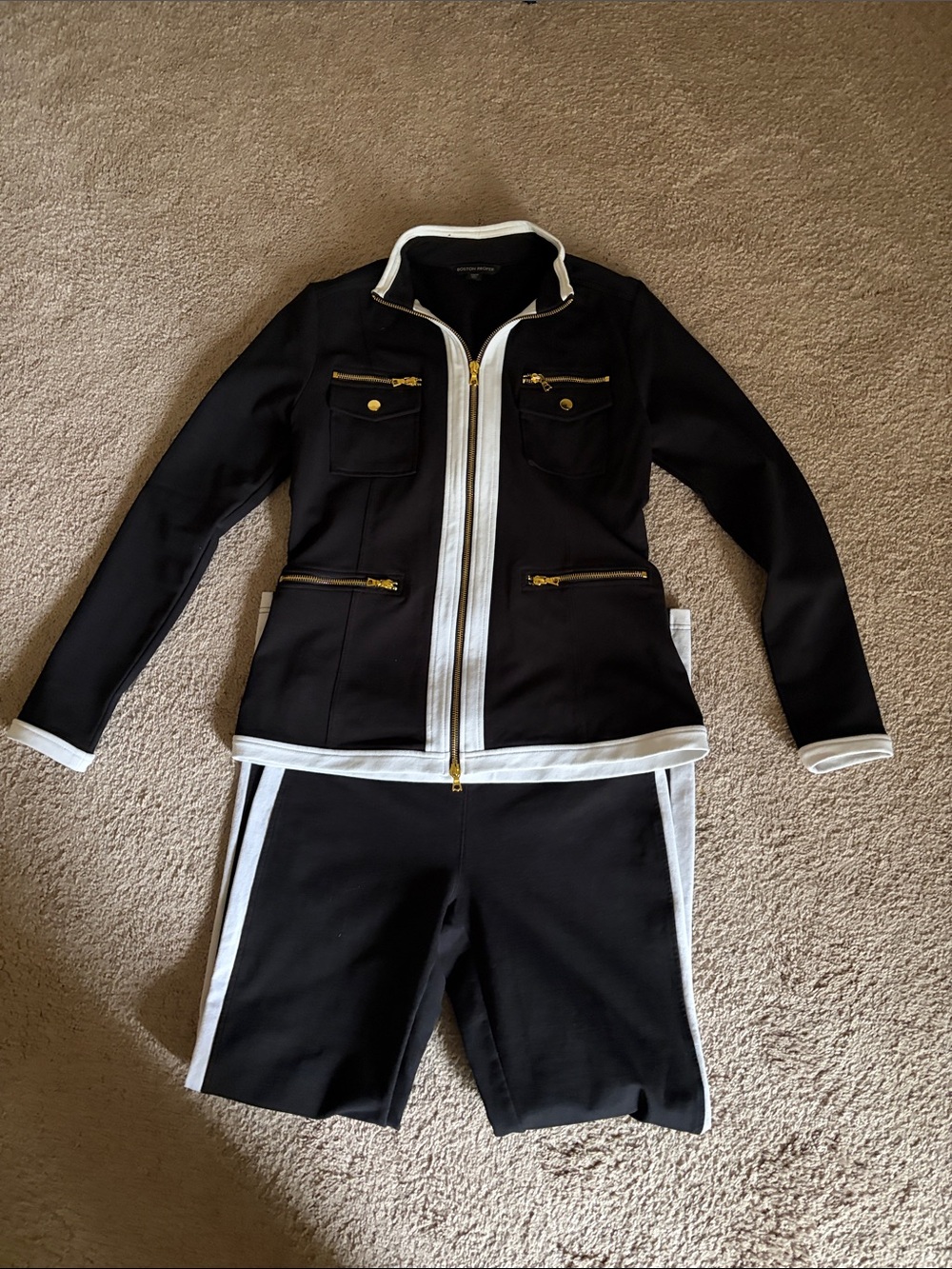 Boston Proper Womens Black set with White Trim and gold accents new size M - Picture 3 of 7